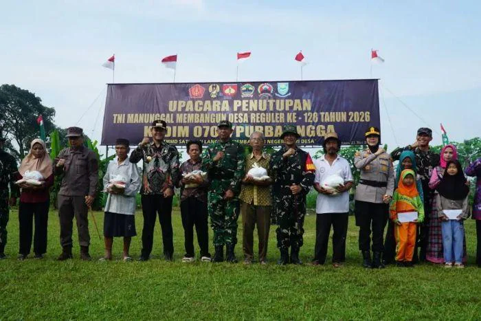 Kepala Staf Kodam IV/Diponegoro Brigjen TNI M. Andhy Kusuma, secara resmi menutup TMMD Reguler ke-128 Resmi Ditutup, Pengabdian Kodam IV/Diponegoro Berbuah Kemajuan Desa
