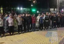 Patroli Cipkon Kamtibmas Digelar Serentak 8 Kecamatan di halaman kantor kecamatan/Mapolsek setempat dan dilanjutkan patroli kelililing wilayah hingga Minggu (24/5/2026) dini hari. Dipimpin para Camat, Kapolsek, Danramil, kegiatan diikuti para lurah tempat.