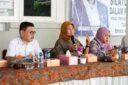 Wali Kota Jakarta Barat Iin Mutmainnah menghadiri silaturahmi dan dialog di Reses Ketua Komisi A DPRD DKI Jakarta, Inggard Joshua, di Sekretariat RW 019, Jalan Keharmonisan 5, Kelurahan Pegadungan, Kecamatan Kalideres, Jakarta Barat, Sabtu (6/6/2026).