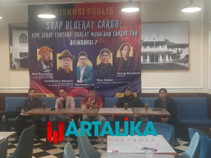 Skandal Suap Blueray Cargo: CBA & Para Pakar Desak KPK Bongkar Mafia Pelabuhan dan "Pihak yang Dilindungi", KPK Jerat Tentara, Cokelat Muda dan Cokelat Tua Dilindungi?" yang digelar Center for Budget Analysis (CBA) di Wizzmie Menteng, Jakarta, Selasa (30/6/2026), 