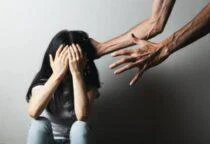 Kasat Reserse PPA dan PPO Polres Metro Jakarta Barat Kompol Nunu Suparmi menjelaskan Pengungkapan kasus Amankan Pemuda 18 Tahun Dikemanggisan dalam Kasus Persetubuhan Anak.