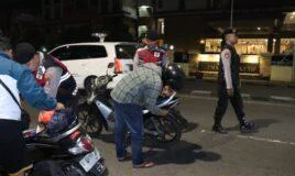 Antisipasi Curas, Curat dan Curanmor, Polres Metro Jakarta Barat kembali menggelar KRYD. Kegiatan berupa razia kejahatan jalanan dan patroli mobile ini dilaksanakan pada Rabu dini hari (3/6/2026).
