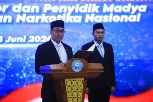 Resmi Dilantik, Ini Arahan Tegas Kepala BNN RI Komjen Pol Suyudi Ario Seto Prosesi yang berlangsung khidmat tersebut digelar di Gedung Tan Satrisna BNN, Cawang, Jakarta Timur, pada Rabu (3/6/2026).