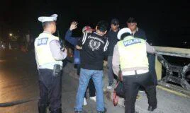 Polres Metro Jakarta Barat kembali menggelar kegiatan Razia Kejahatan Jalanan dan Patroli Mobile. Razia Kejahatan Jalanan di Tambora, Empat Orang Kedapatan Membawa Sabu, Sinte dan Tramadol