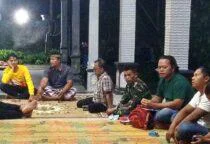 Patroli Wilayah dan Pembinaan Pemuda, Babinsa Desa Rembun Koramil 13/Nogosari, Serda Supriyadi, melaksanakan patroli kewilayahan dan menghadiri pertemuan Karang Taruna Dukuh Banyurejo, Desa Rembun, Kecamatan Nogosari, Kabupaten Boyolali.