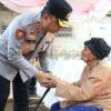 Kapolda Babel Irjen Pol Viktor T. Sihombing didampingi Wakapolda Brigjen Pol Murry Mirranda Bedah Rumah Warga di Belitung Sambut HUT Bhayangkara ke-80