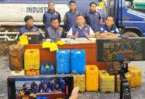 Satreskrim Polres Belitung Ungkap Dugaan Penyalahgunaan BBM Bersubsidi, sembilan tersangka diamankan, truk tersebut diduga mengangkut BBM jenis Bio Solar bersubsidi yang kemudian diperjualbelikan seolah-olah sebagai BBM industri non-subsidi 