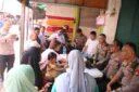 Polres Jakbar dan Polsek Tamansari menggelar kegiatan "Jaga Jakarta+ Jayakarta On The Spot" di RW 01 Kelurahan Glodok, Kecamatan Tamansari, Jakarta Barat, Rabu (17/6/2026).