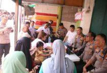 Polres Jakbar dan Polsek Tamansari menggelar kegiatan "Jaga Jakarta+ Jayakarta On The Spot" di RW 01 Kelurahan Glodok, Kecamatan Tamansari, Jakarta Barat, Rabu (17/6/2026).