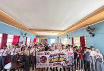 Sat Resnarkoba Polres Belitung Berikan Penyuluhan Bahaya Narkoba di Ruang Resto SMK Negeri 3 Tanjungpandan tersebut dipimpin langsung oleh Kasat Resnarkoba Polres Belitung, AKP Budi Santoso.