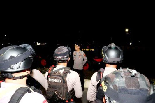Patroli Gabungan Polres Belitung dan Satbrimob Polda Babel Jaga Kondusivitas Wilayah, dipimpin oleh Kabag Ops Polres Belitung, Kompol Maulup Irsan S, dengan melibatkan sebanyak 25 personel gabungan