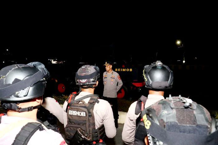 Patroli Gabungan Polres Belitung dan Satbrimob Polda Babel Jaga Kondusivitas Wilayah, dipimpin oleh Kabag Ops Polres Belitung, Kompol Maulup Irsan S, dengan melibatkan sebanyak 25 personel gabungan