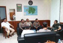 Wakapolres Belitung Kompol Bagus Krisna Ekaputra, didampingi para Pejabat Utama (PJU) Polres Belitung Jalin Silaturahmi ke Kodim 0414/Belitung, Perkuat Sinergitas TNI–Polri